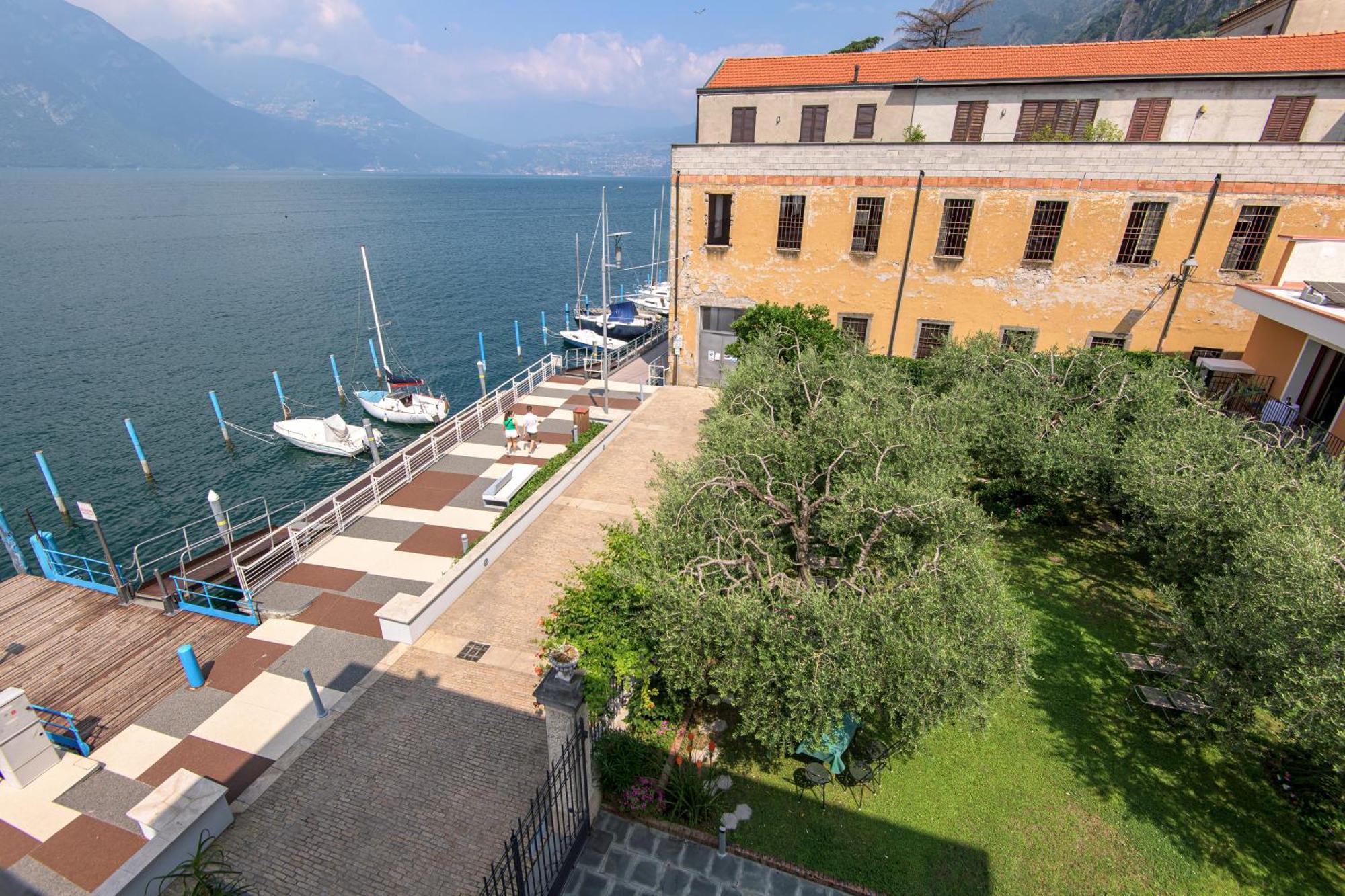 Residenza Di Prestigio In Riva Al Lago Marone Loft Exterior foto